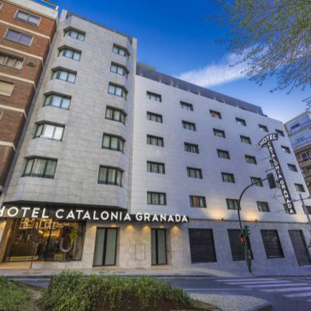 Hotel en AV. Madrid Hotel en AV. Madrid